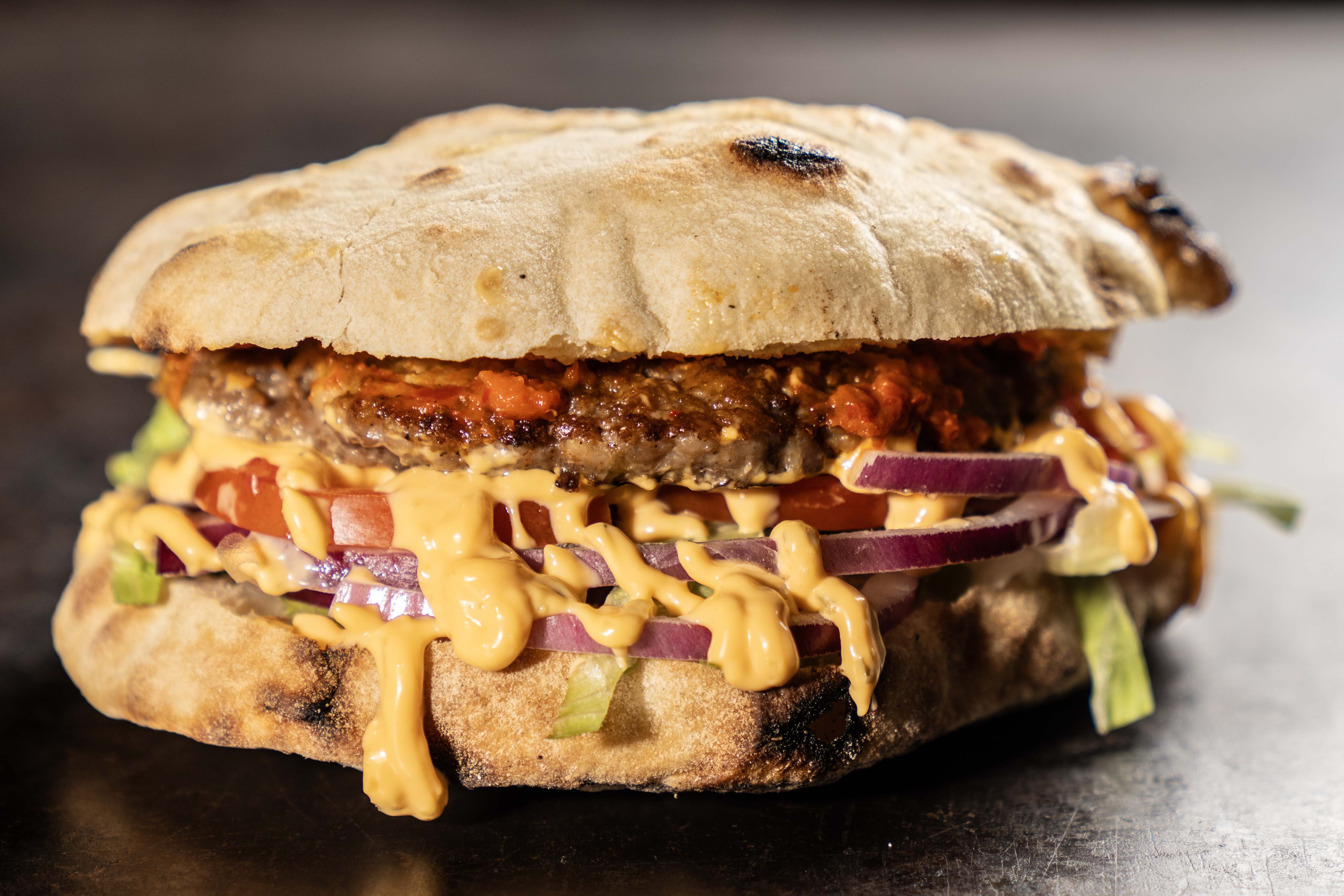 Balkán burger